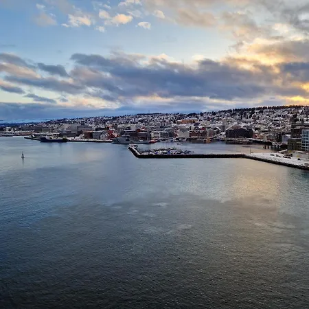 Barents Sail Sailboat Lomvi *