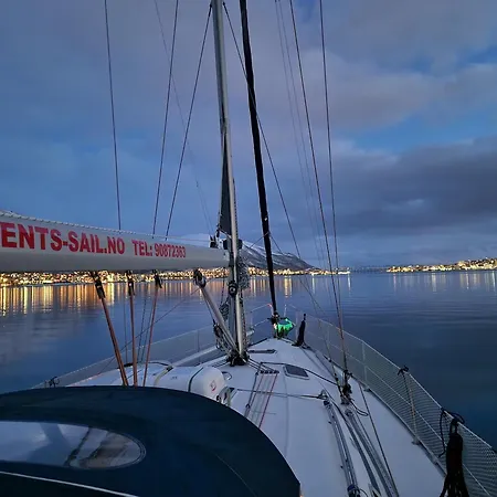 Barents Sail Sailboat Lomvi *