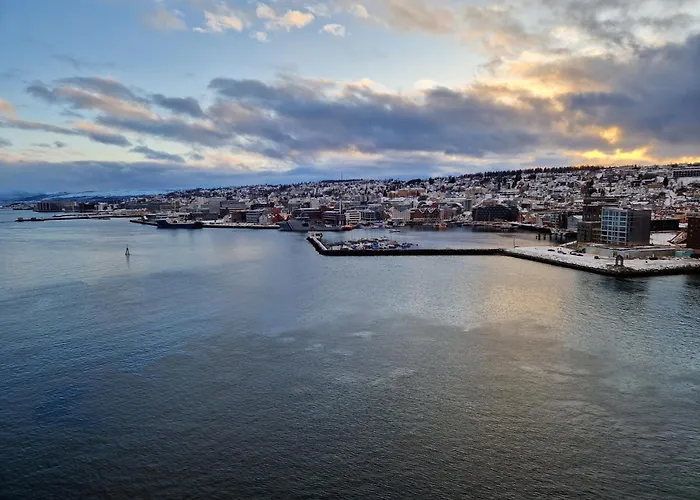 Barents Sail Sailboat Lomvi *